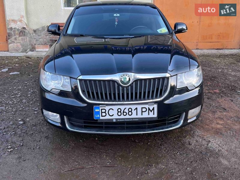 Skoda Superb 2012
