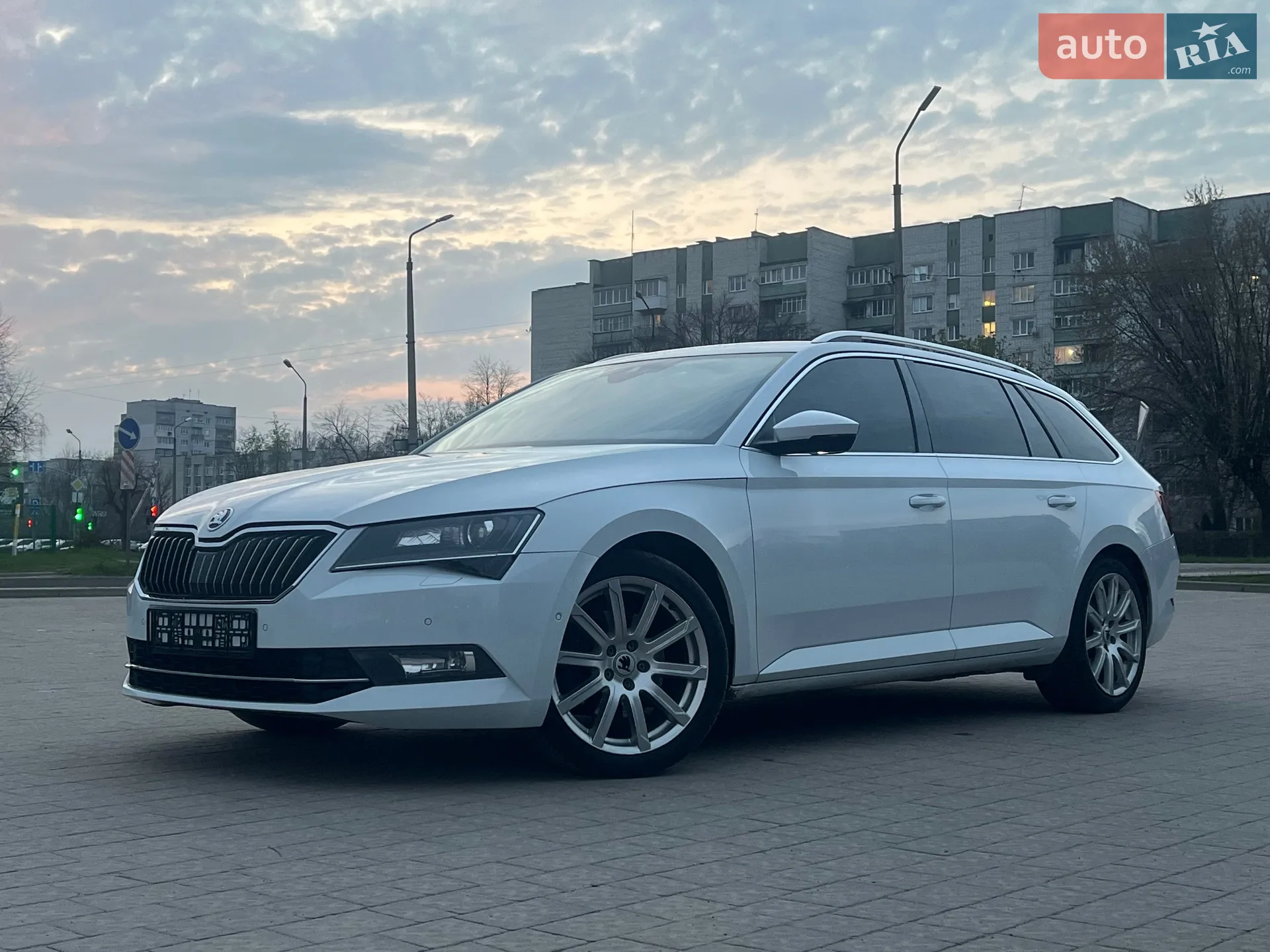 2016 Skoda Superb - мініатюра 7