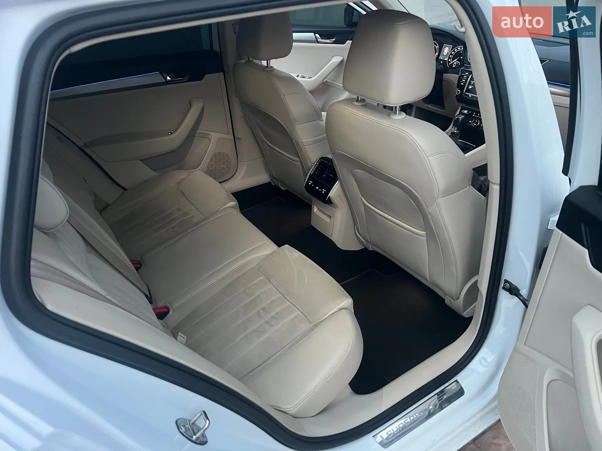 2016 Skoda Superb - мініатюра 52