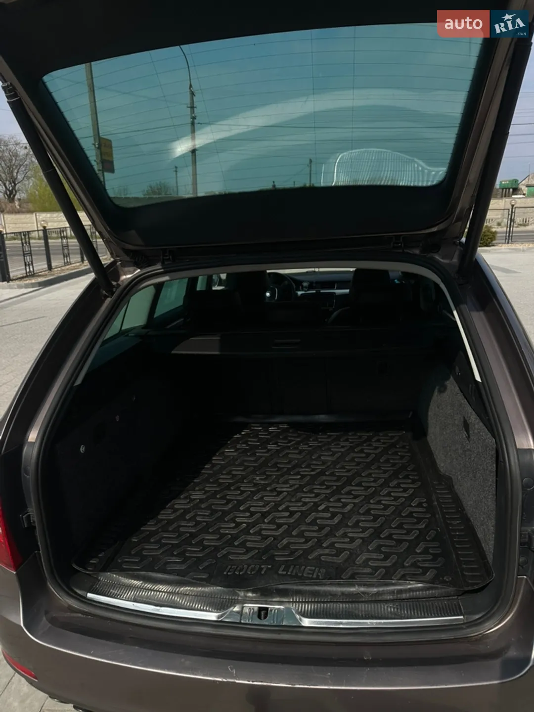 2010 Skoda Superb - мініатюра 31