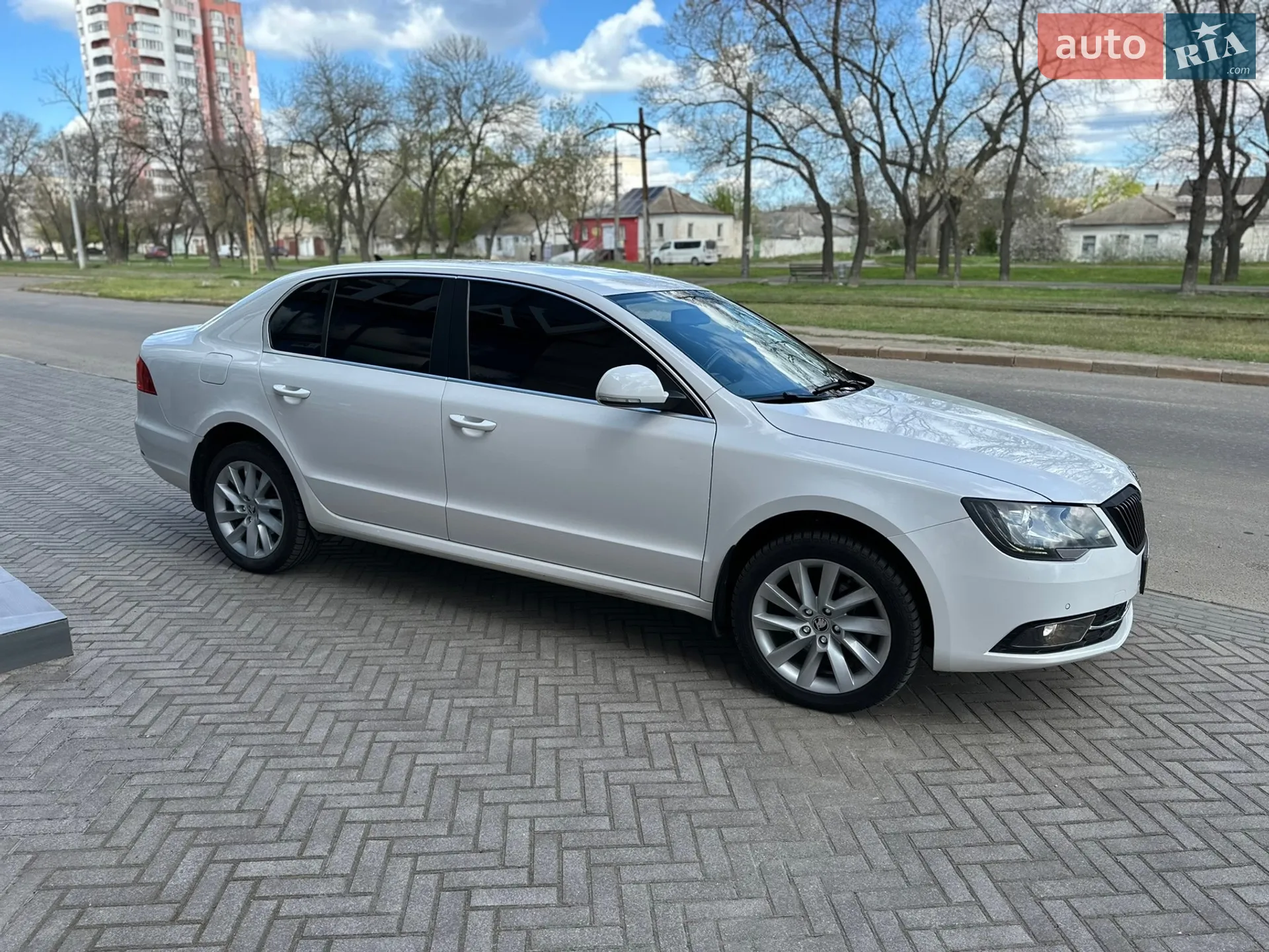 2013 Skoda Superb - мініатюра 4