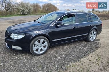 Універсал Skoda Superb 2012 в Гусятині