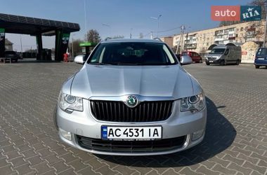 Універсал Skoda Superb 2010 в Луцьку