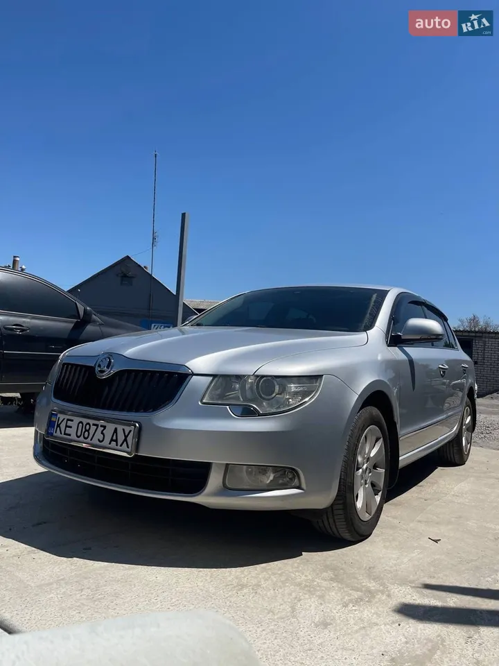 2011 Skoda Superb - мініатюра 22