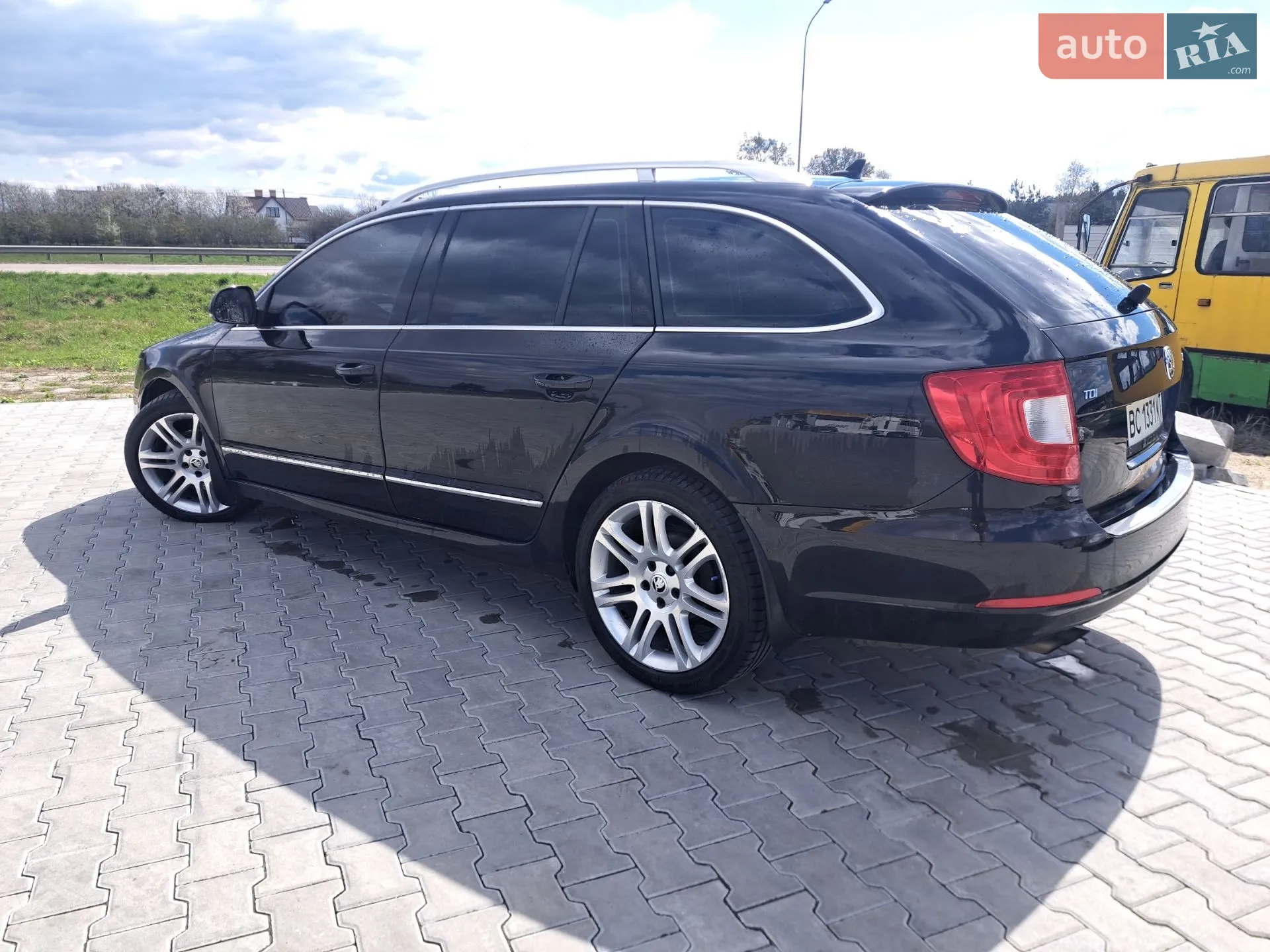 2012 Skoda Superb - мініатюра 4