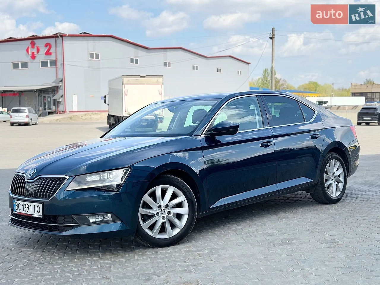 2014 Skoda Superb - мініатюра 28