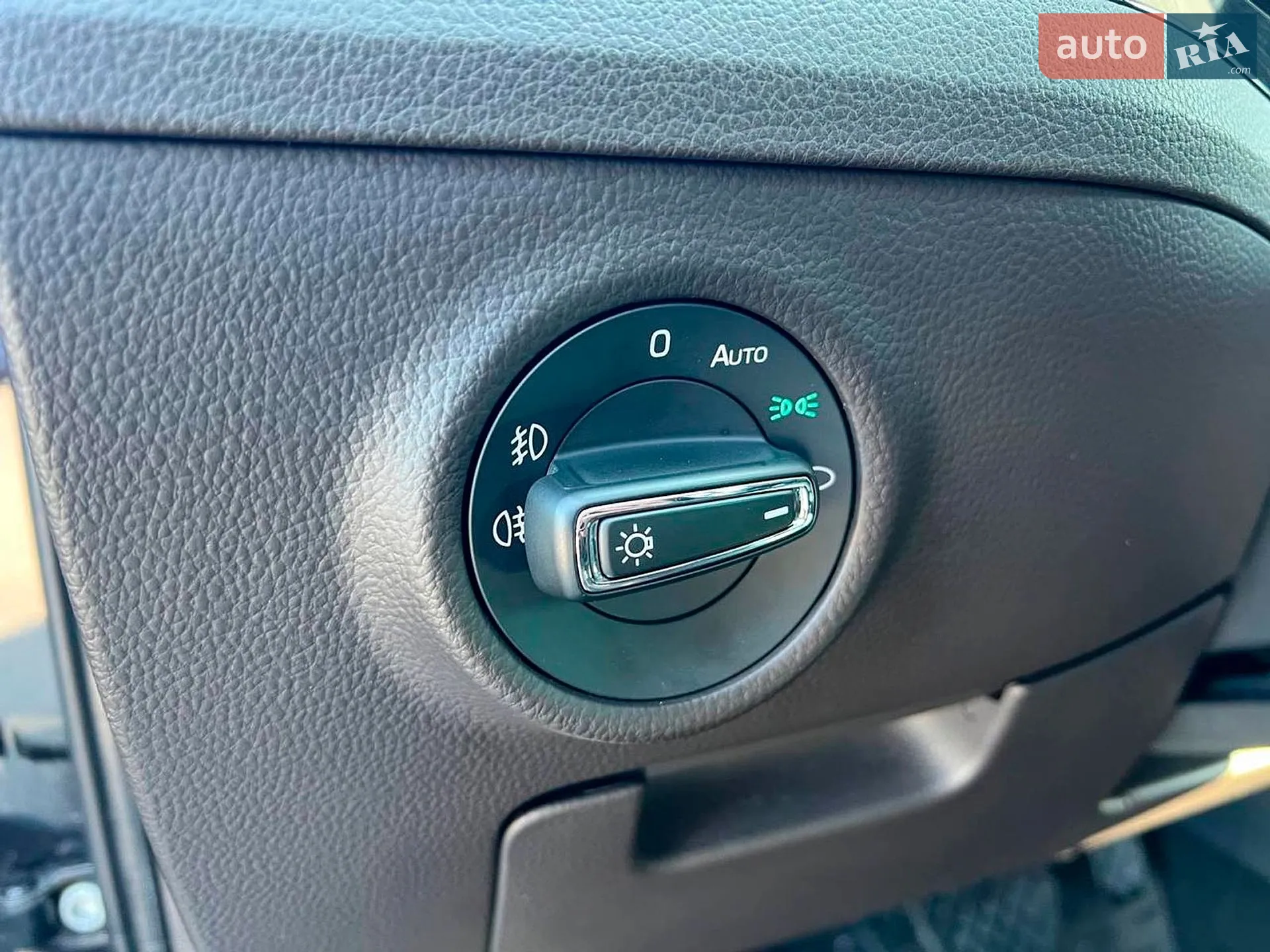 2016 Skoda Superb - мініатюра 23