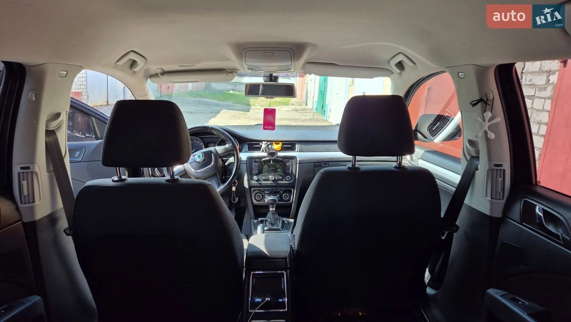 2010 Skoda Superb - мініатюра 14