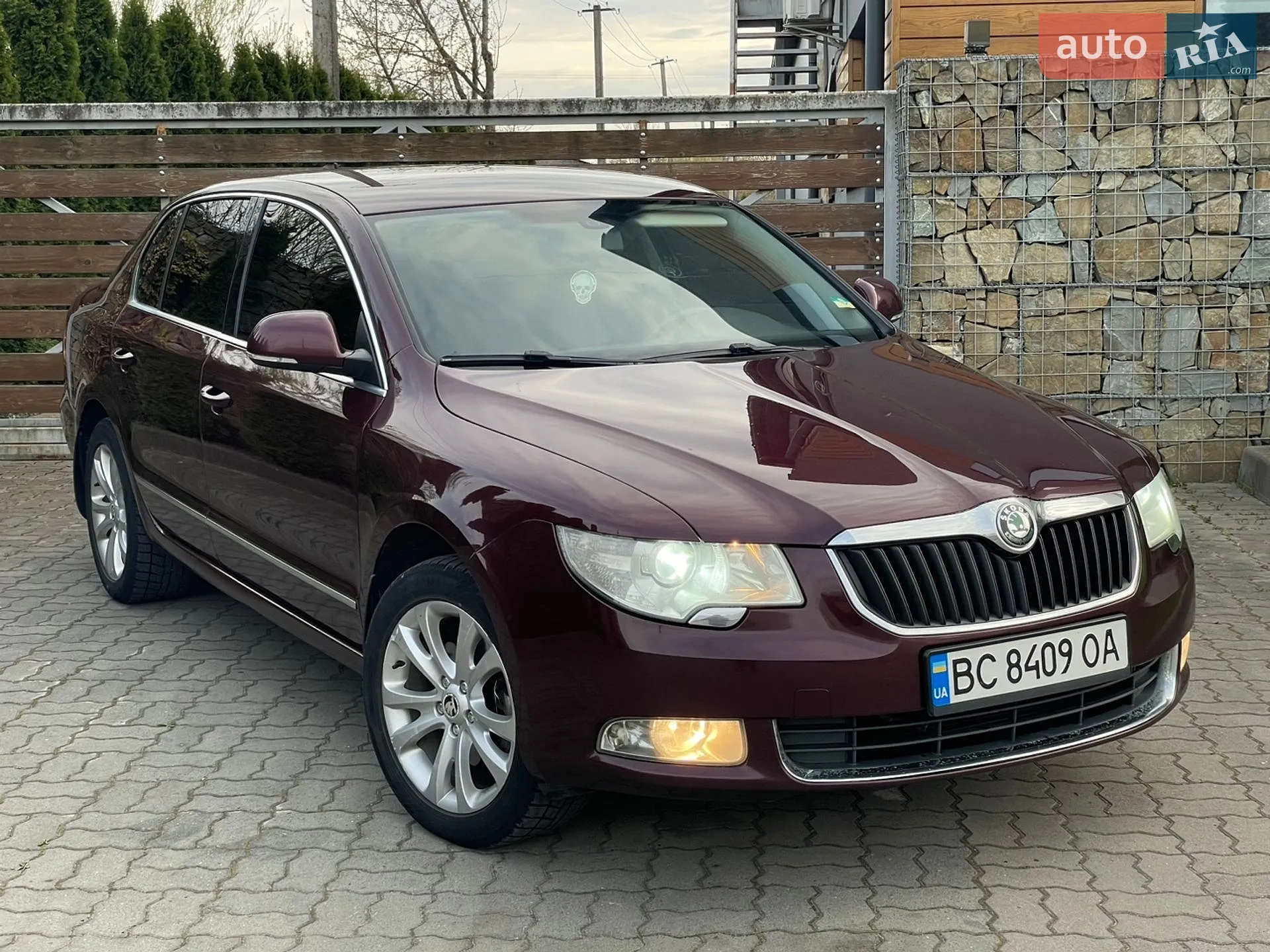 2010 Skoda Superb - мініатюра 16