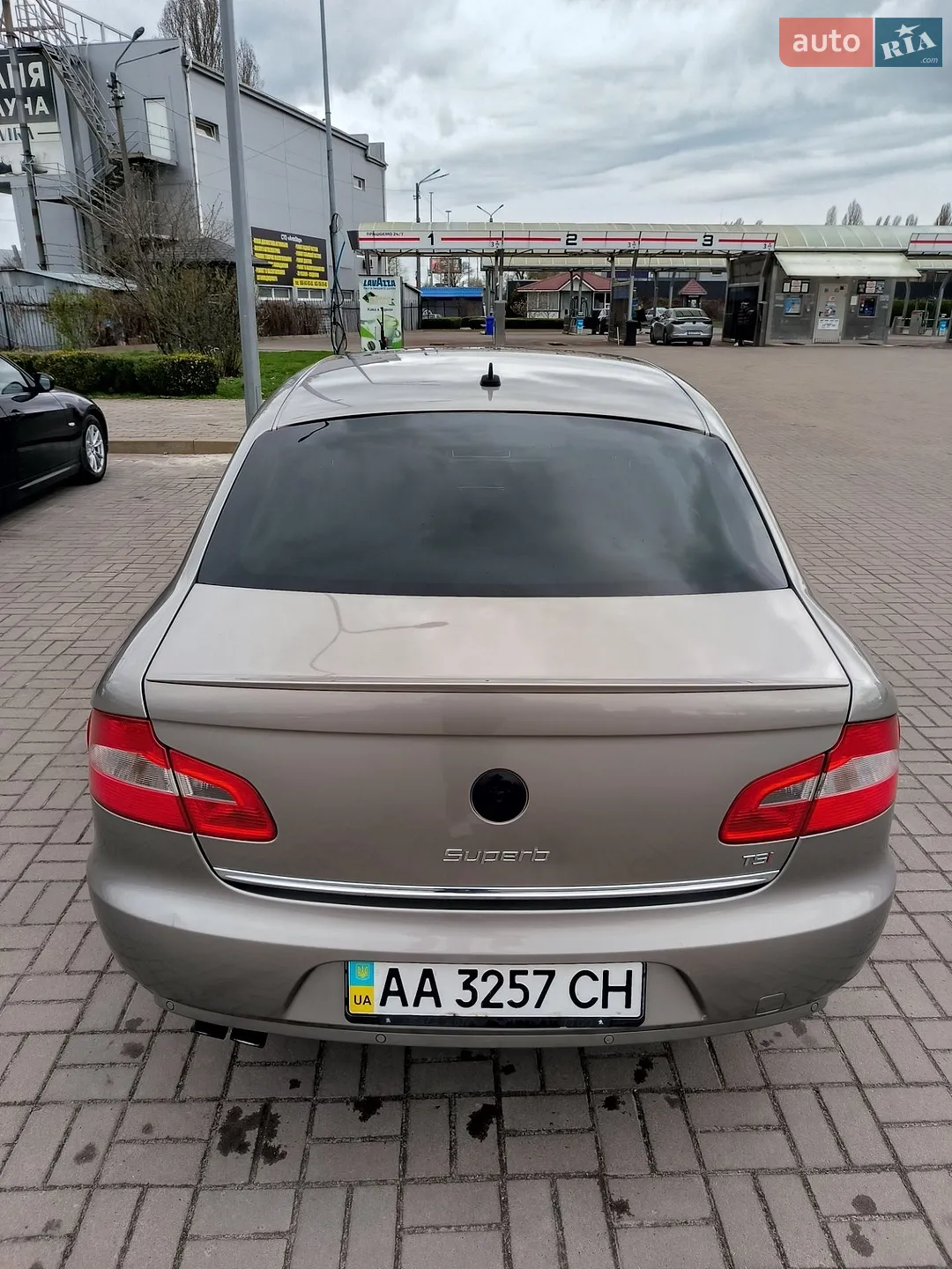 2010 Skoda Superb - мініатюра 13