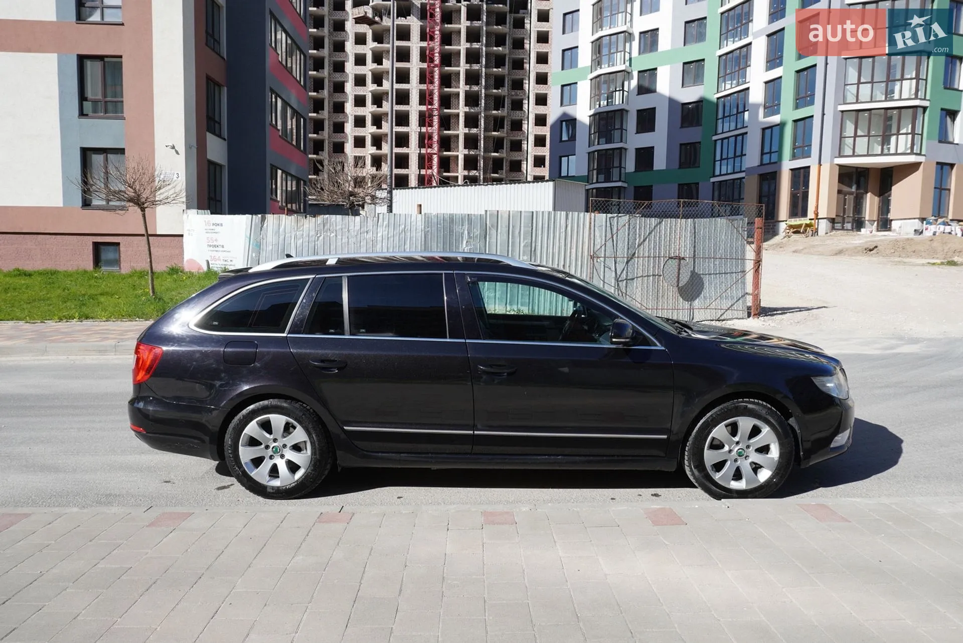 2010 Skoda Superb - мініатюра 6