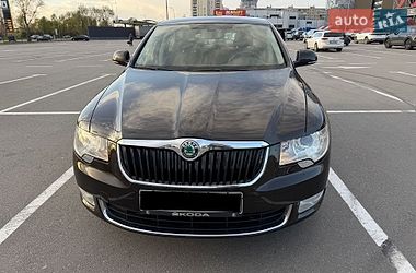 Лифтбек Skoda Superb 2013 в Киеве