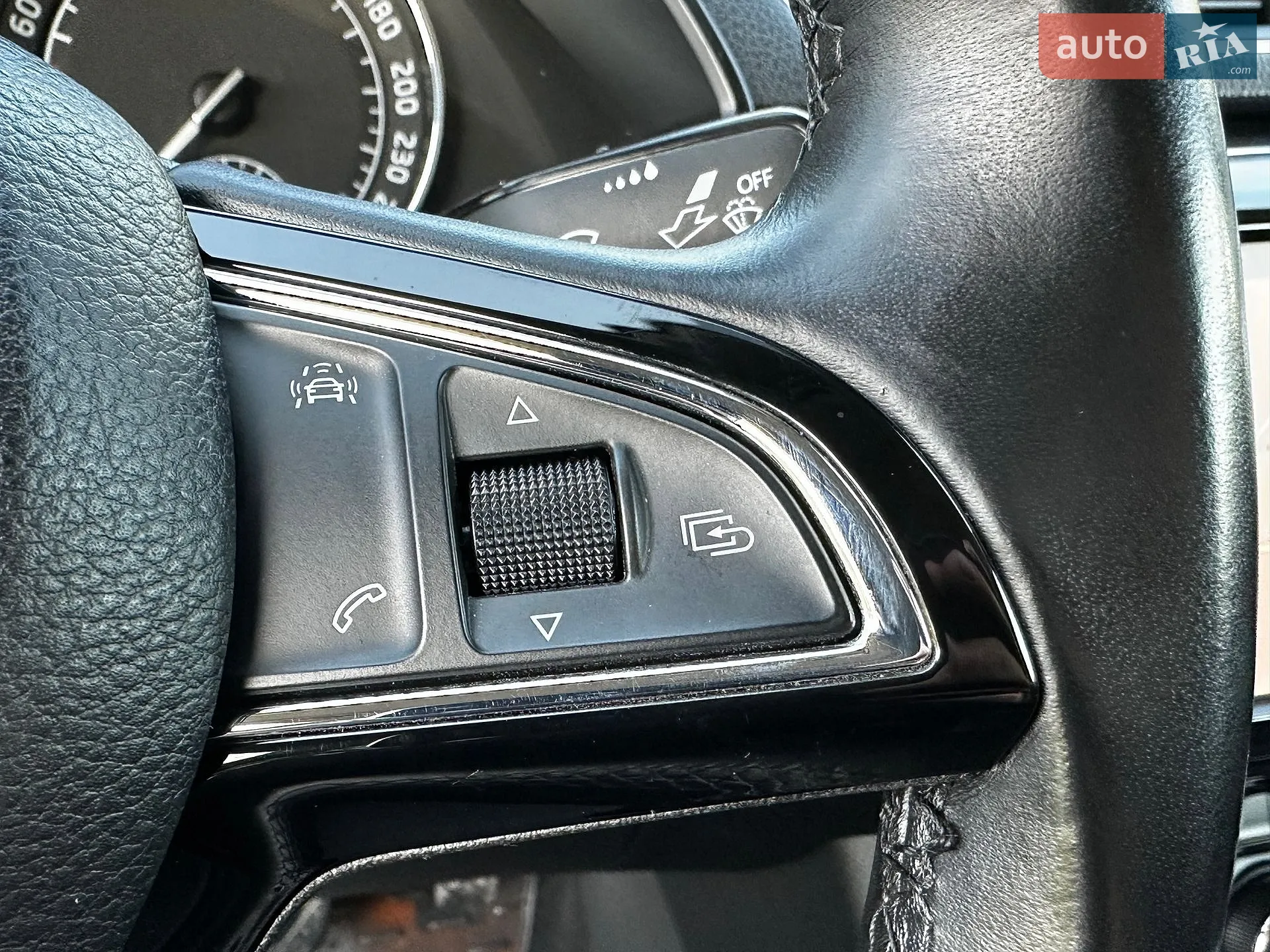 2016 Skoda Superb - мініатюра 102