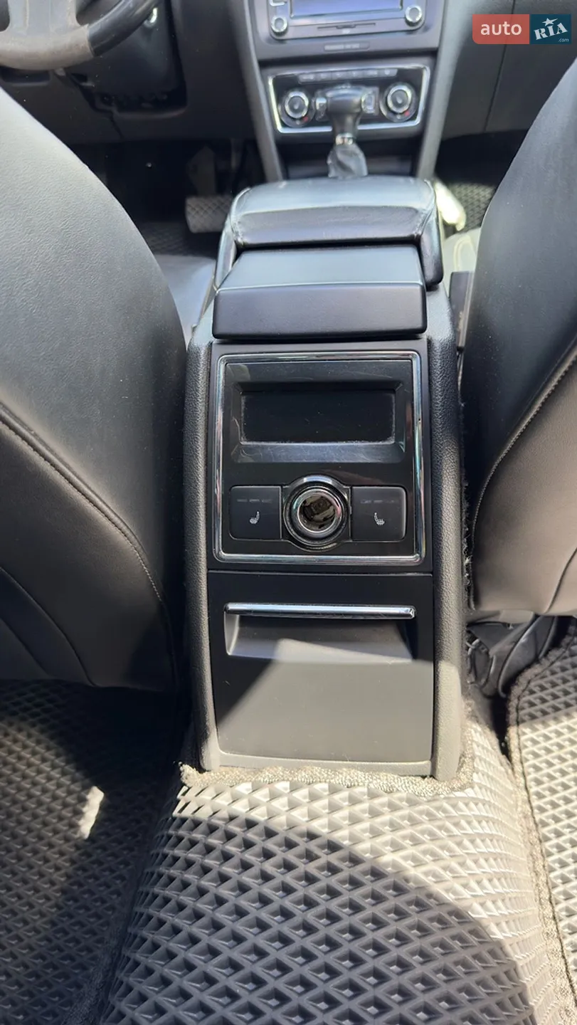 2011 Skoda Superb - мініатюра 30