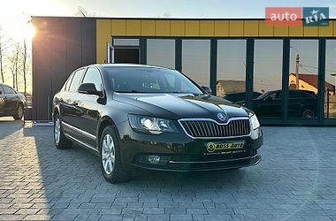 Лифтбек Skoda Superb 2014 в Ивано-Франковске