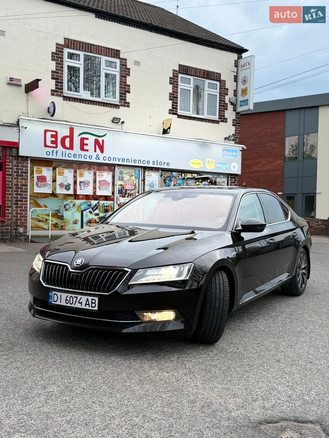 2017 Skoda Superb - мініатюра 11