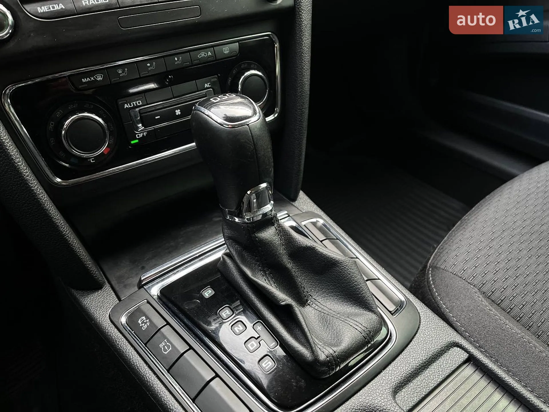 2013 Skoda Superb - мініатюра 26