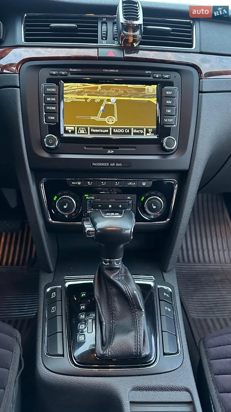 2011 Skoda Superb - мініатюра 9