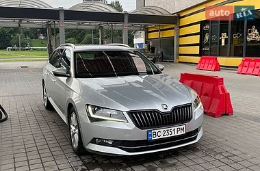Универсал Skoda Superb 2017 в Львове