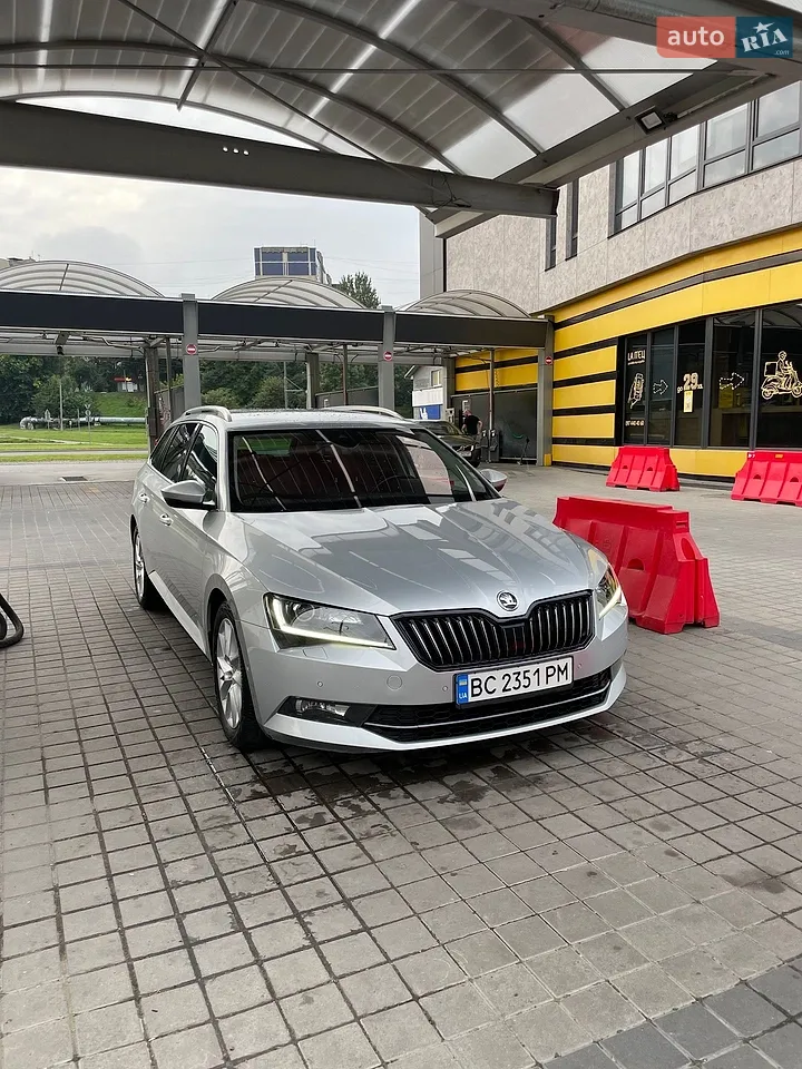 2016 Skoda Superb - мініатюра 15