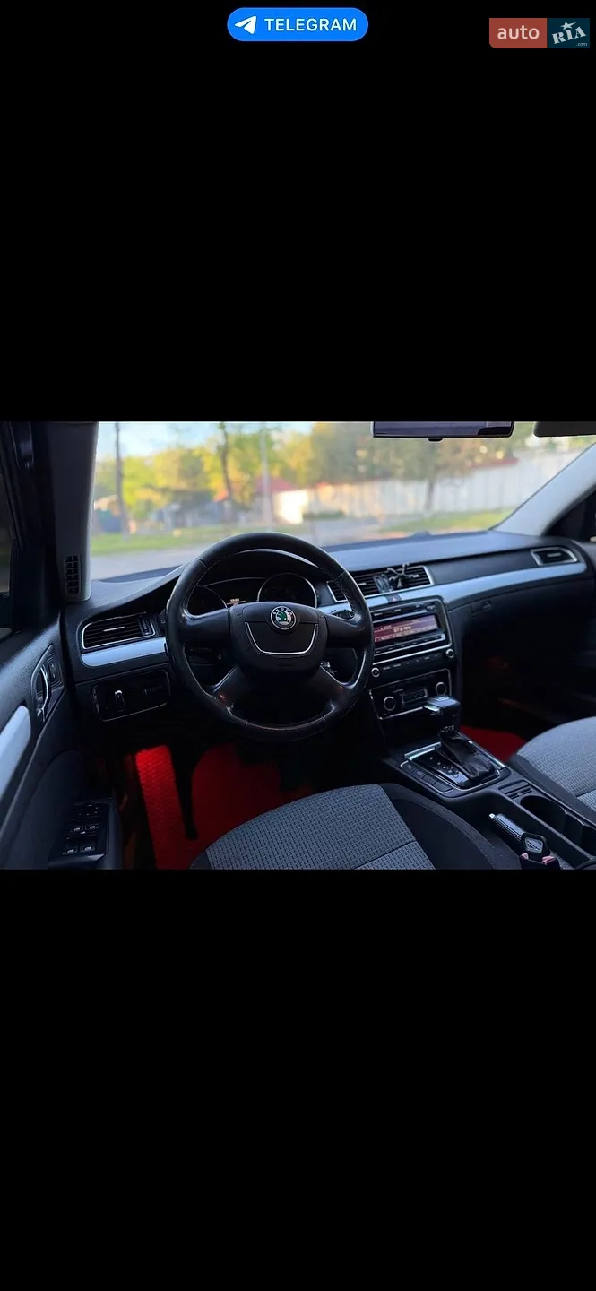 2010 Skoda Superb - мініатюра 10