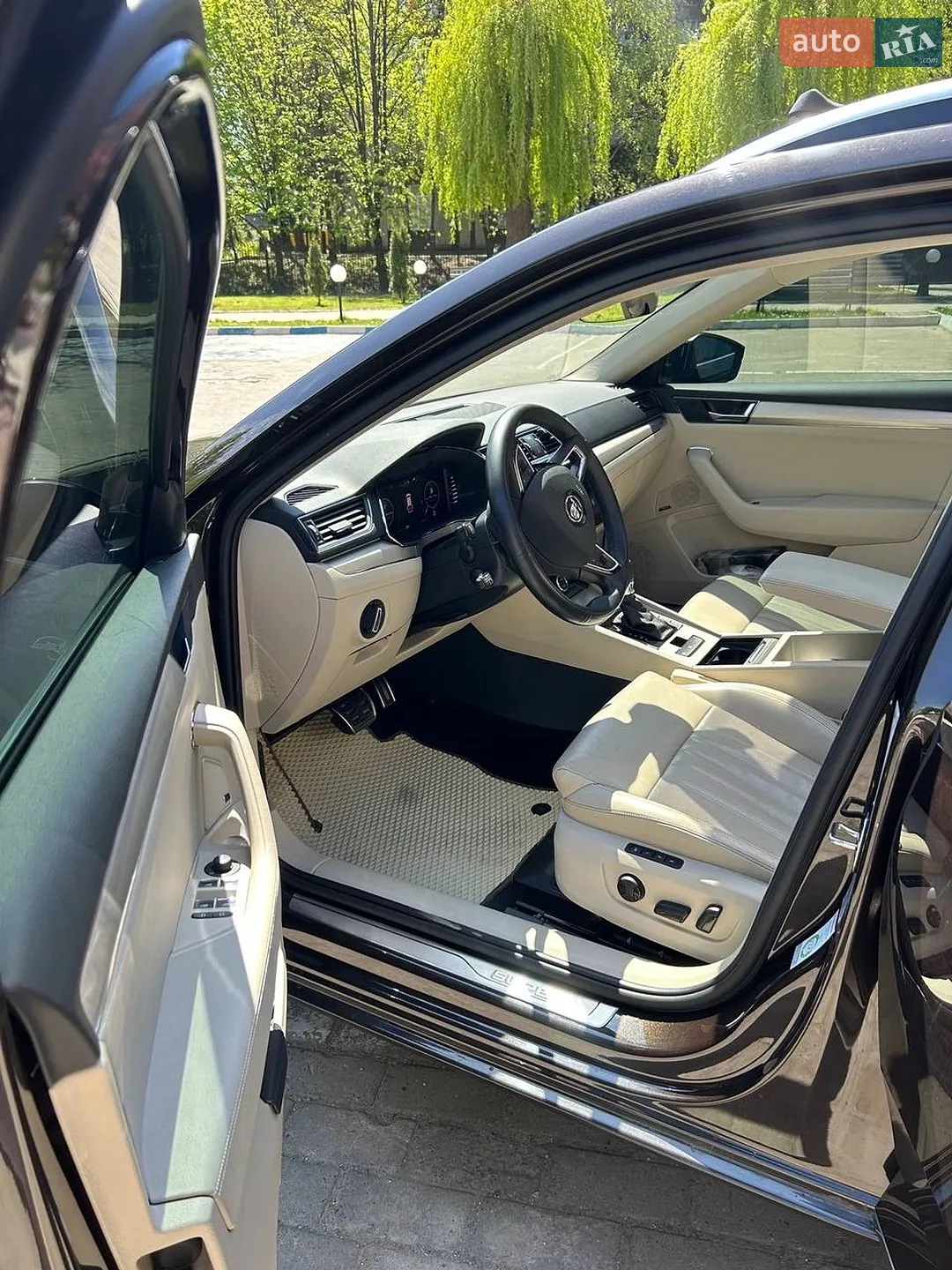2019 Skoda Superb - мініатюра 14
