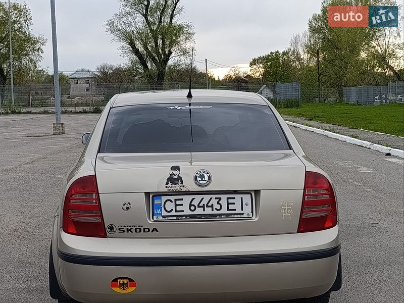 Лифтбек Skoda Superb 2005 в Заставной