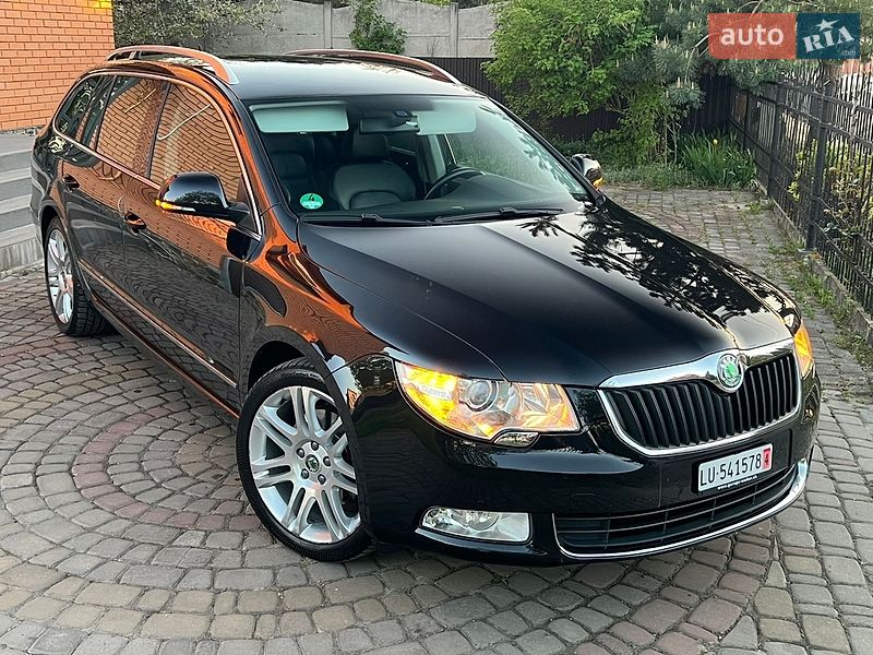 Універсал Skoda Superb 2010 в Луцьку