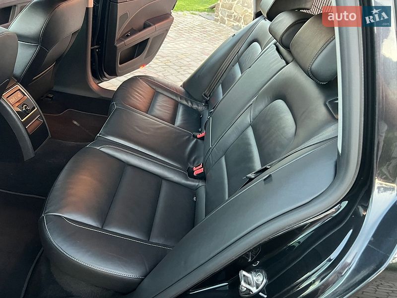 Універсал Skoda Superb 2010 в Луцьку
