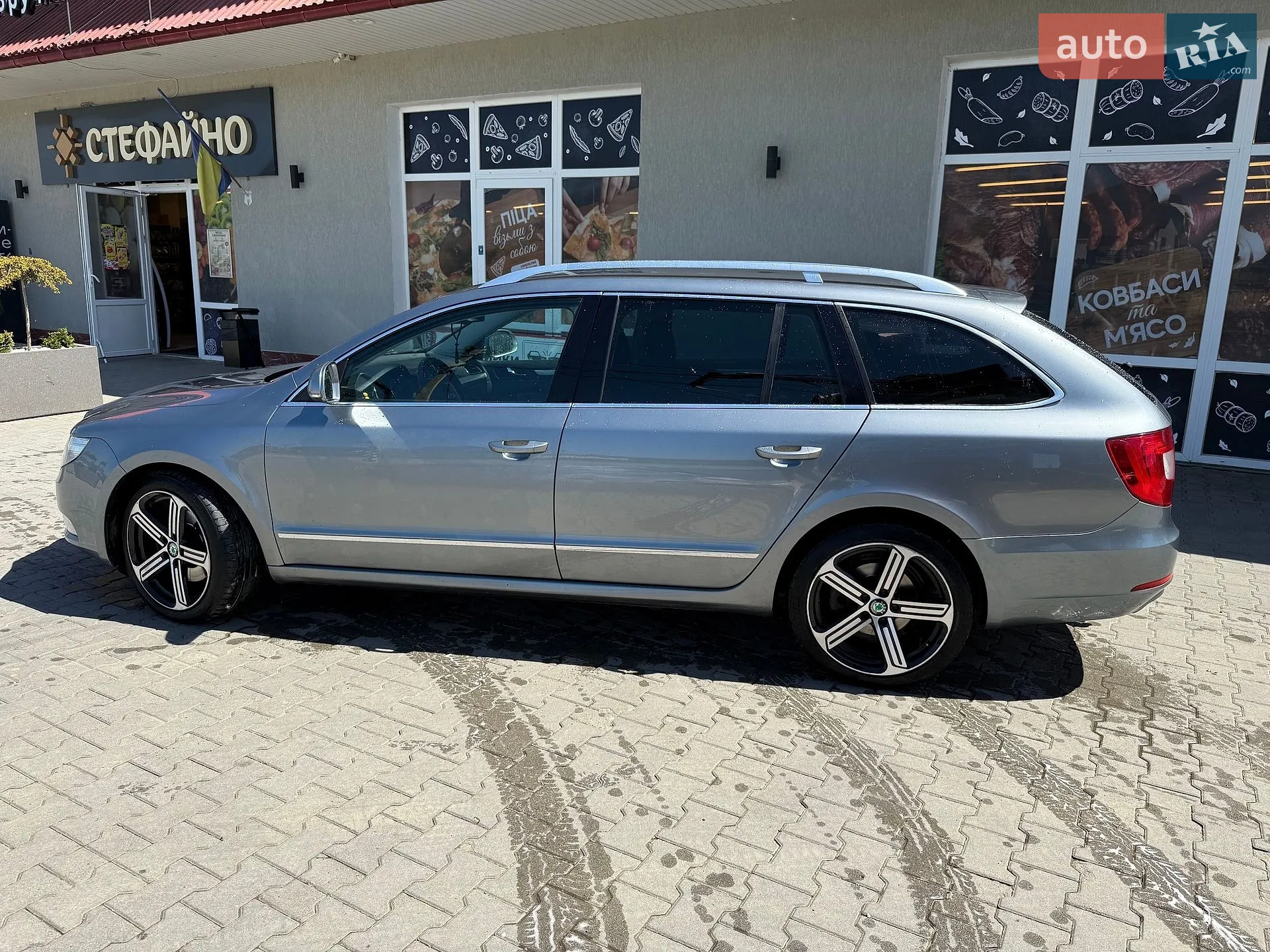 2011 Skoda Superb - мініатюра 8