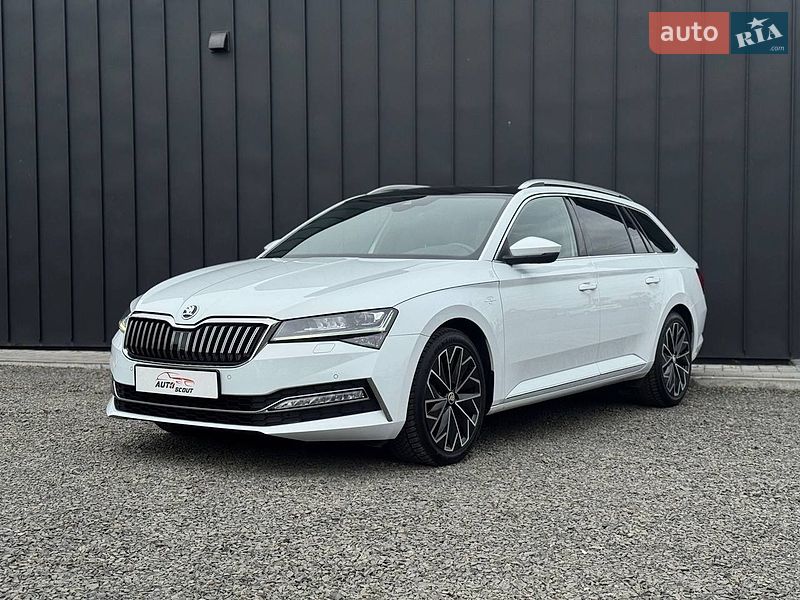 Skoda Superb 2021