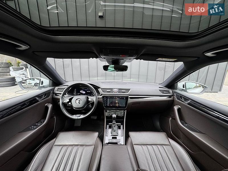 Універсал Skoda Superb 2021 в Луцьку