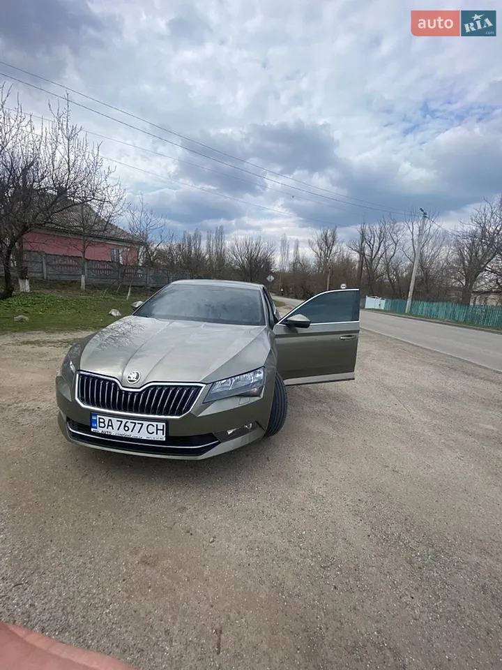 2016 Skoda Superb - мініатюра 28