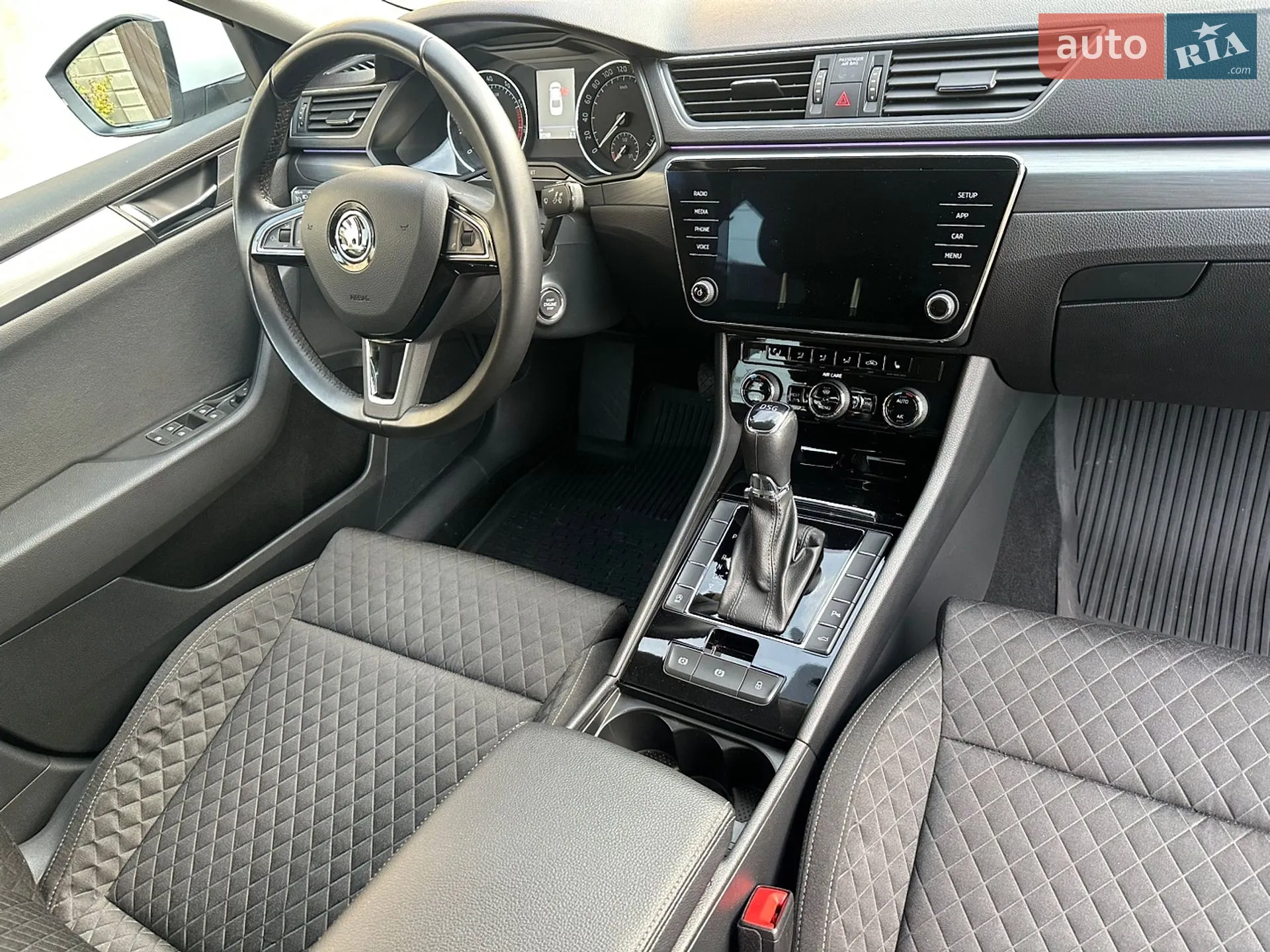 2017 Skoda Superb - мініатюра 4