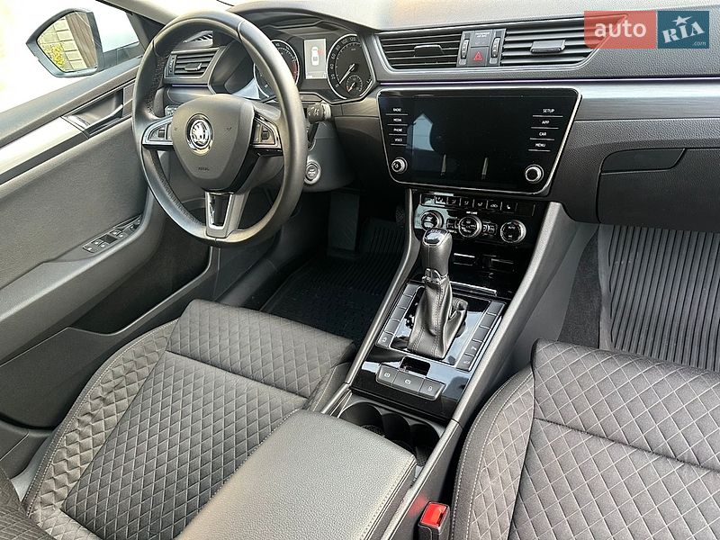 Лифтбек Skoda Superb 2017 в Днепре