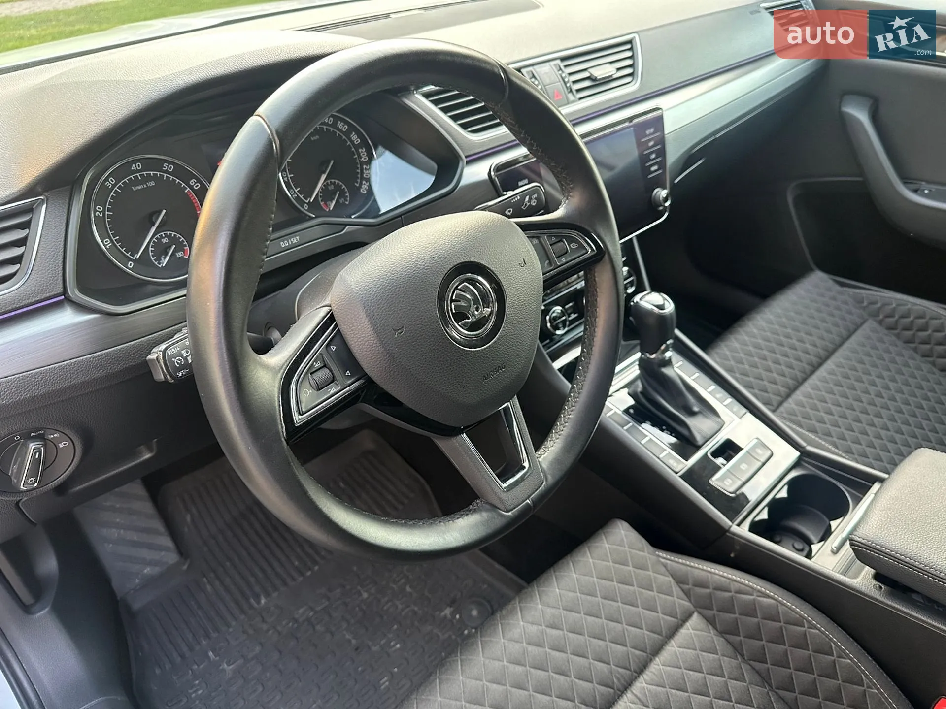 2017 Skoda Superb - мініатюра 9