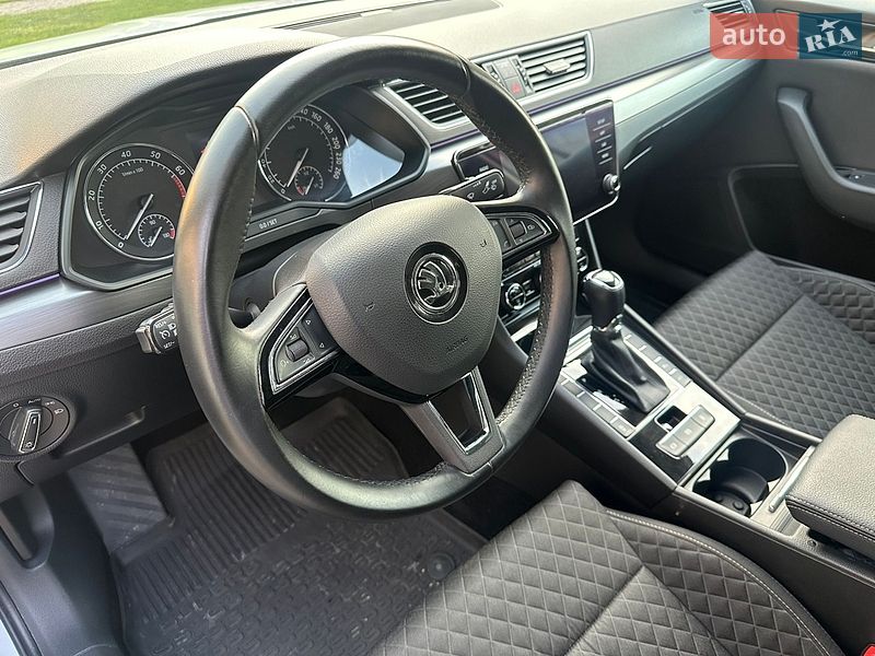 Лифтбек Skoda Superb 2017 в Днепре