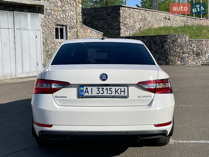 Лифтбек Skoda Superb 2016 в Белой Церкви