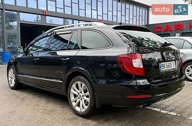Универсал Skoda Superb 2012 в Ровно