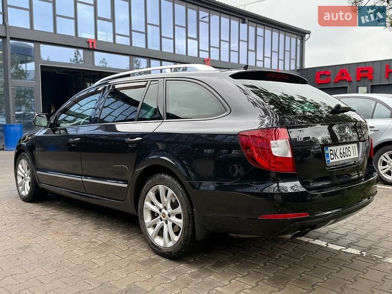 Универсал Skoda Superb 2012 в Ровно