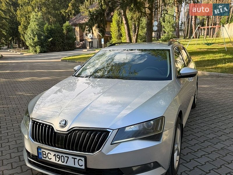 Универсал Skoda Superb 2015 в Львове