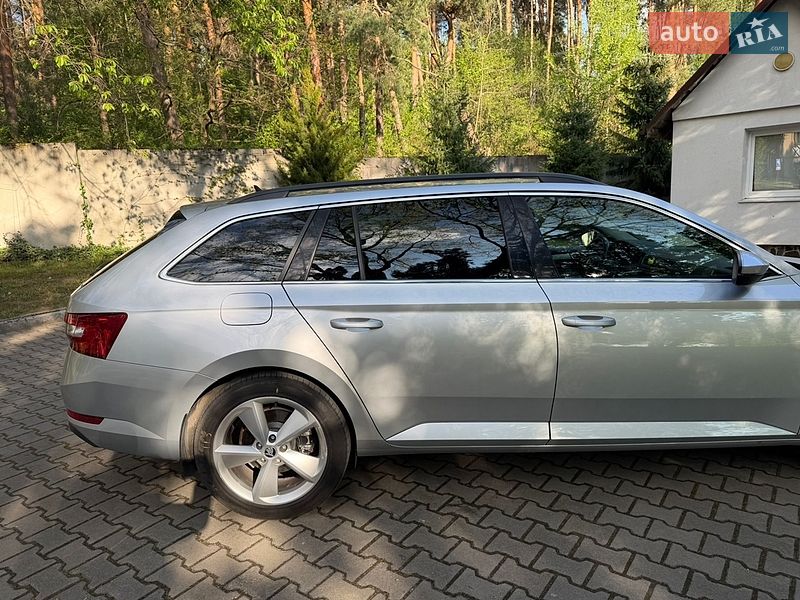 Универсал Skoda Superb 2015 в Львове