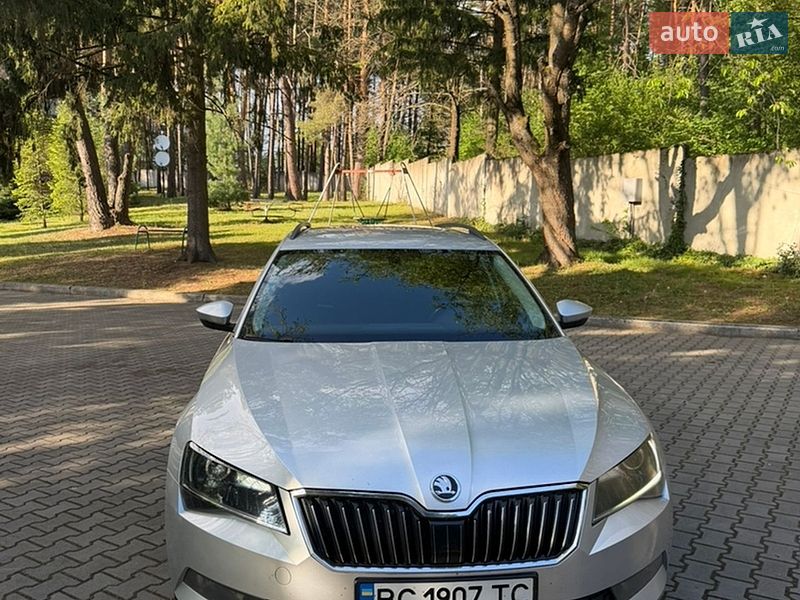 Универсал Skoda Superb 2015 в Львове