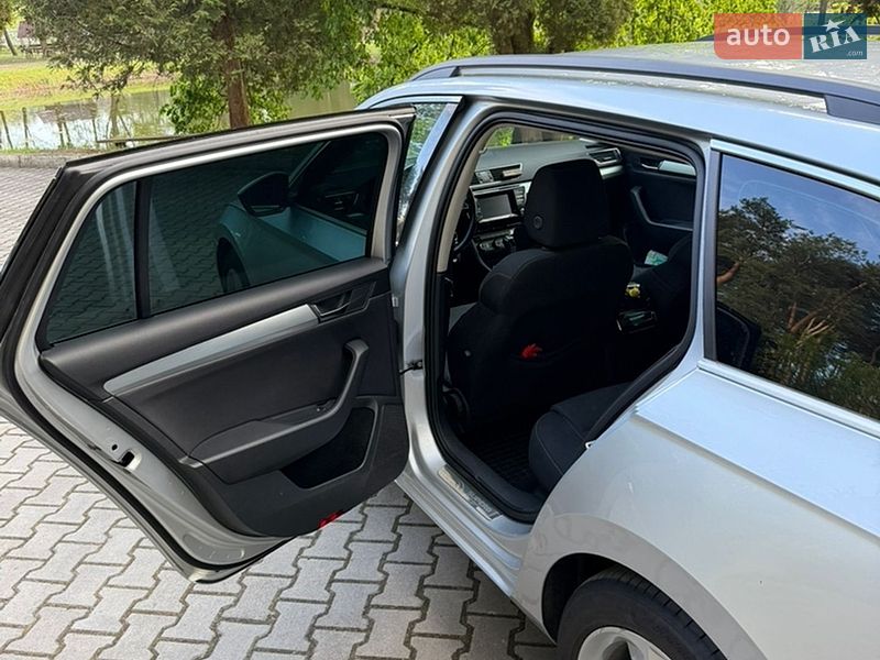 Универсал Skoda Superb 2015 в Львове