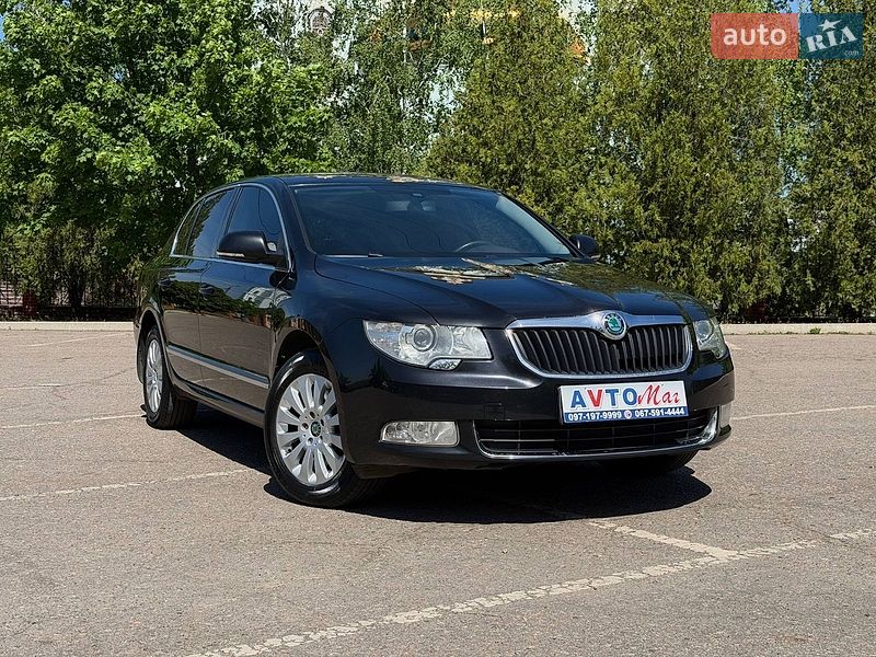 Лифтбек Skoda Superb 2012 в Кривом Роге