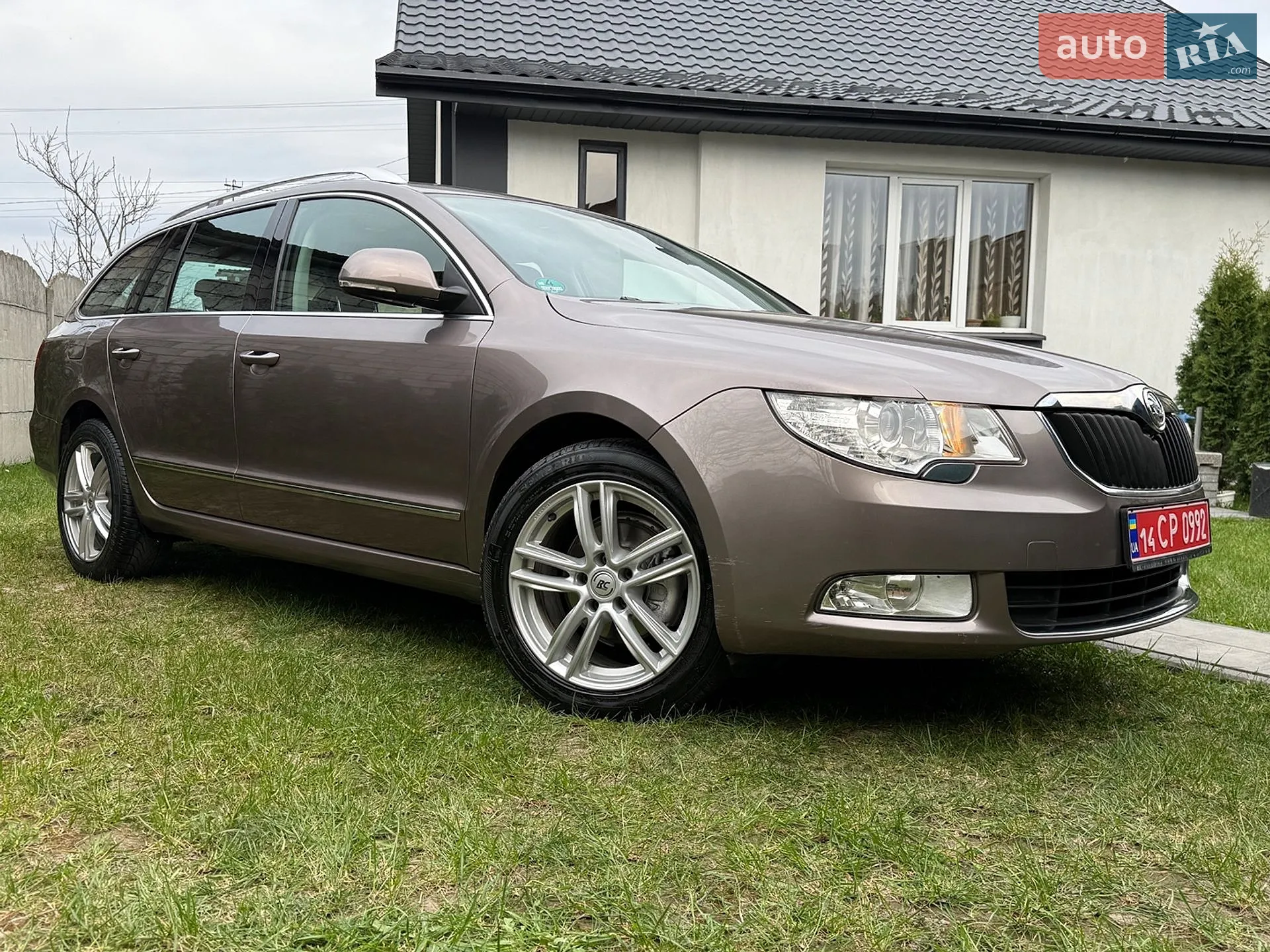 2010 Skoda Superb - мініатюра 31