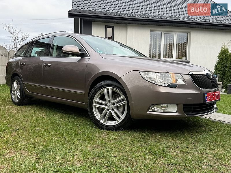 Универсал Skoda Superb 2010 в Рава-Русской