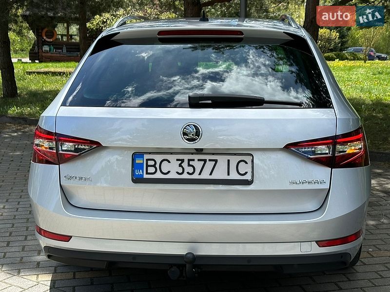 Универсал Skoda Superb 2018 в Дрогобыче