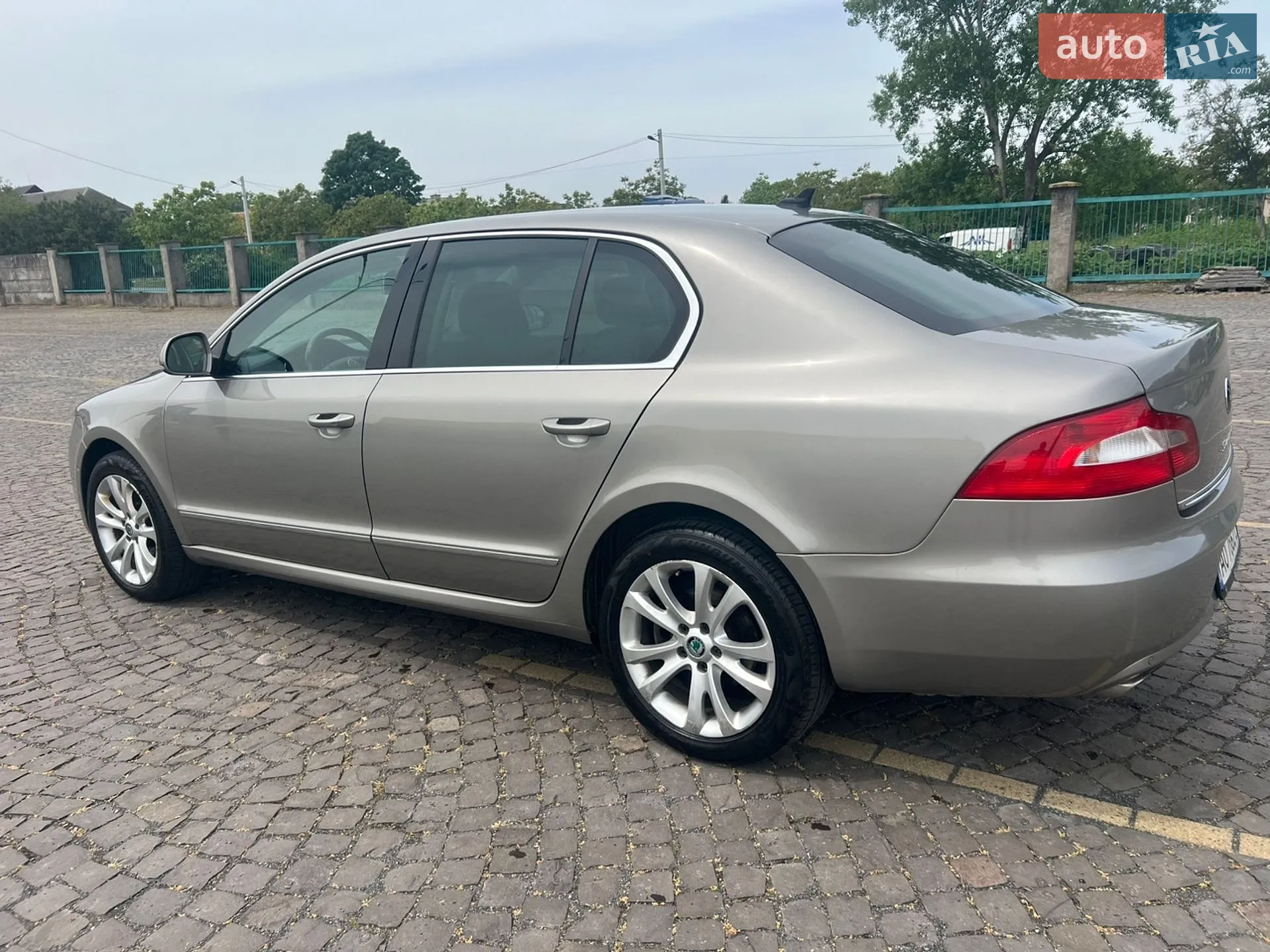 2012 Skoda Superb - мініатюра 8