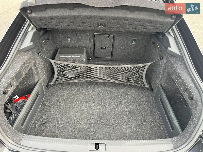 Лифтбек Skoda Superb 2016 в Киеве
